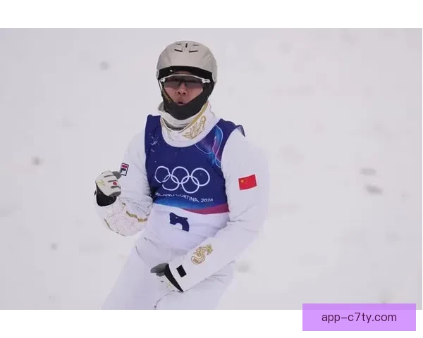 王心迪空中技巧勇夺第四金冠军 王心迪空中技巧勇夺第四金冠军